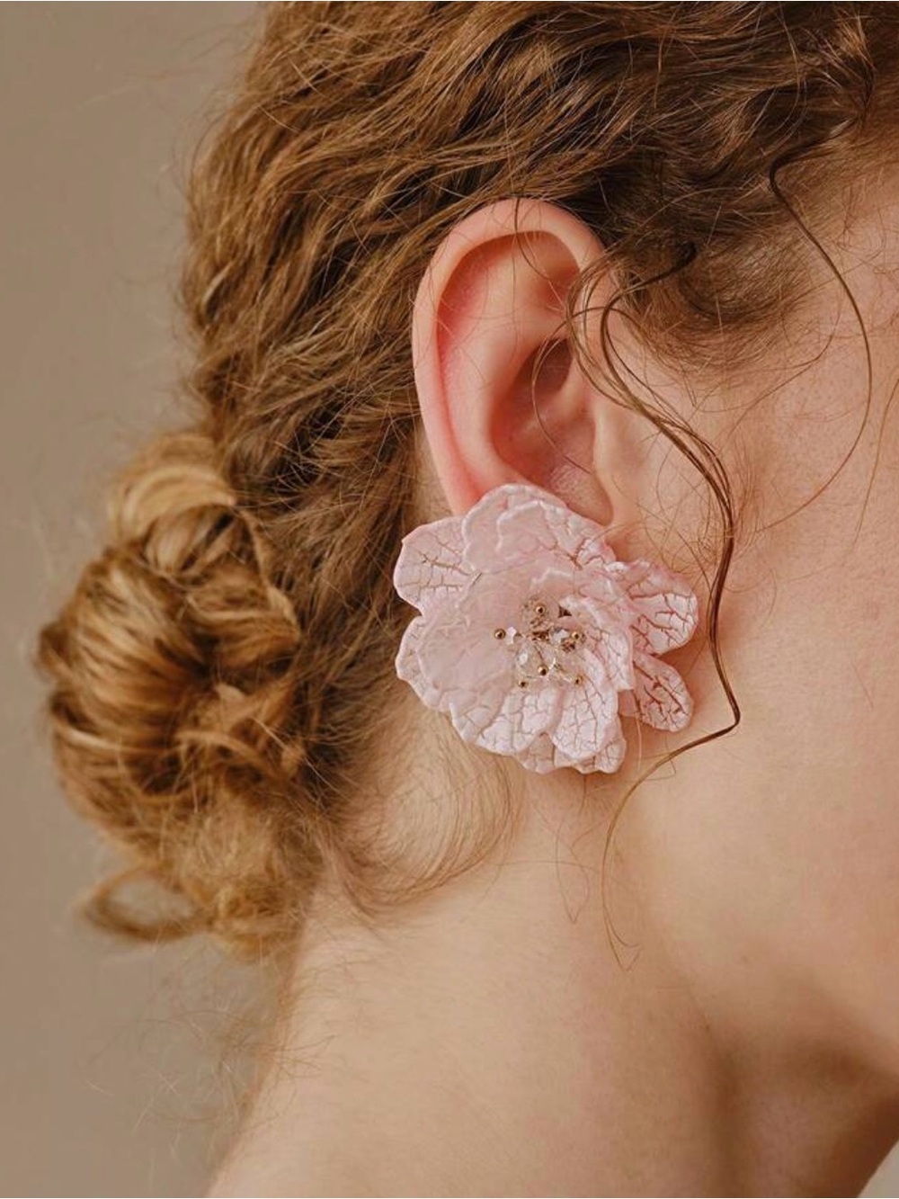 Delicate Pink Floral Earrings - Women's Jewelry